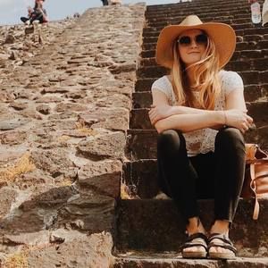 Meet your Posher, Allison